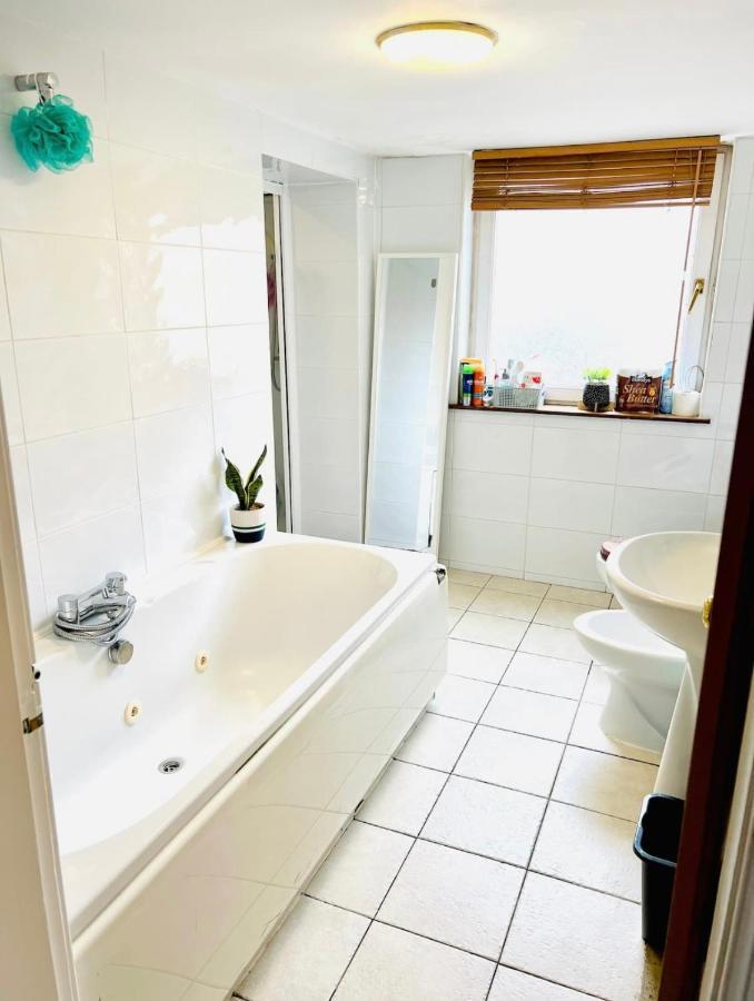 Leith Walk Villa Budget Guest House Edinburgh Bagian luar foto