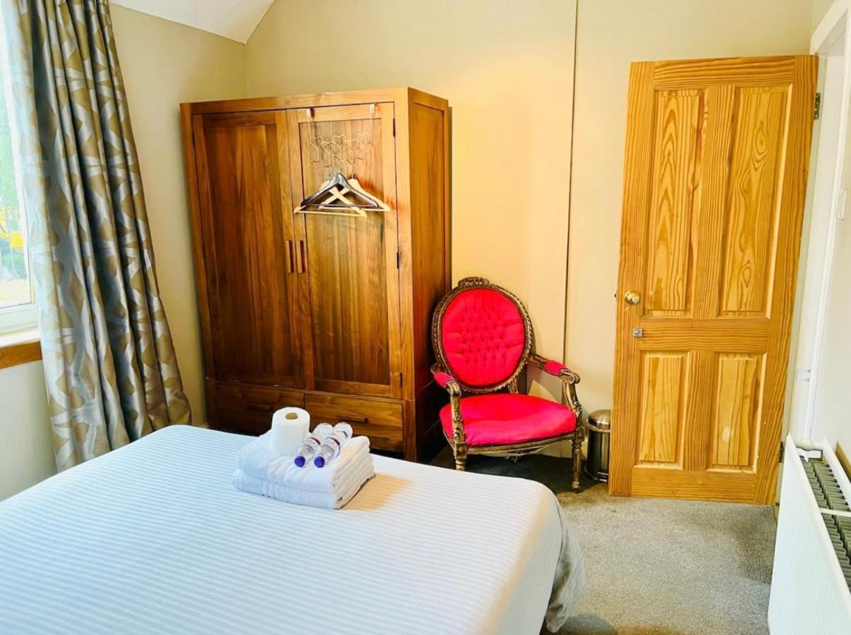 Leith Walk Villa Budget Guest House Edinburgh Bagian luar foto