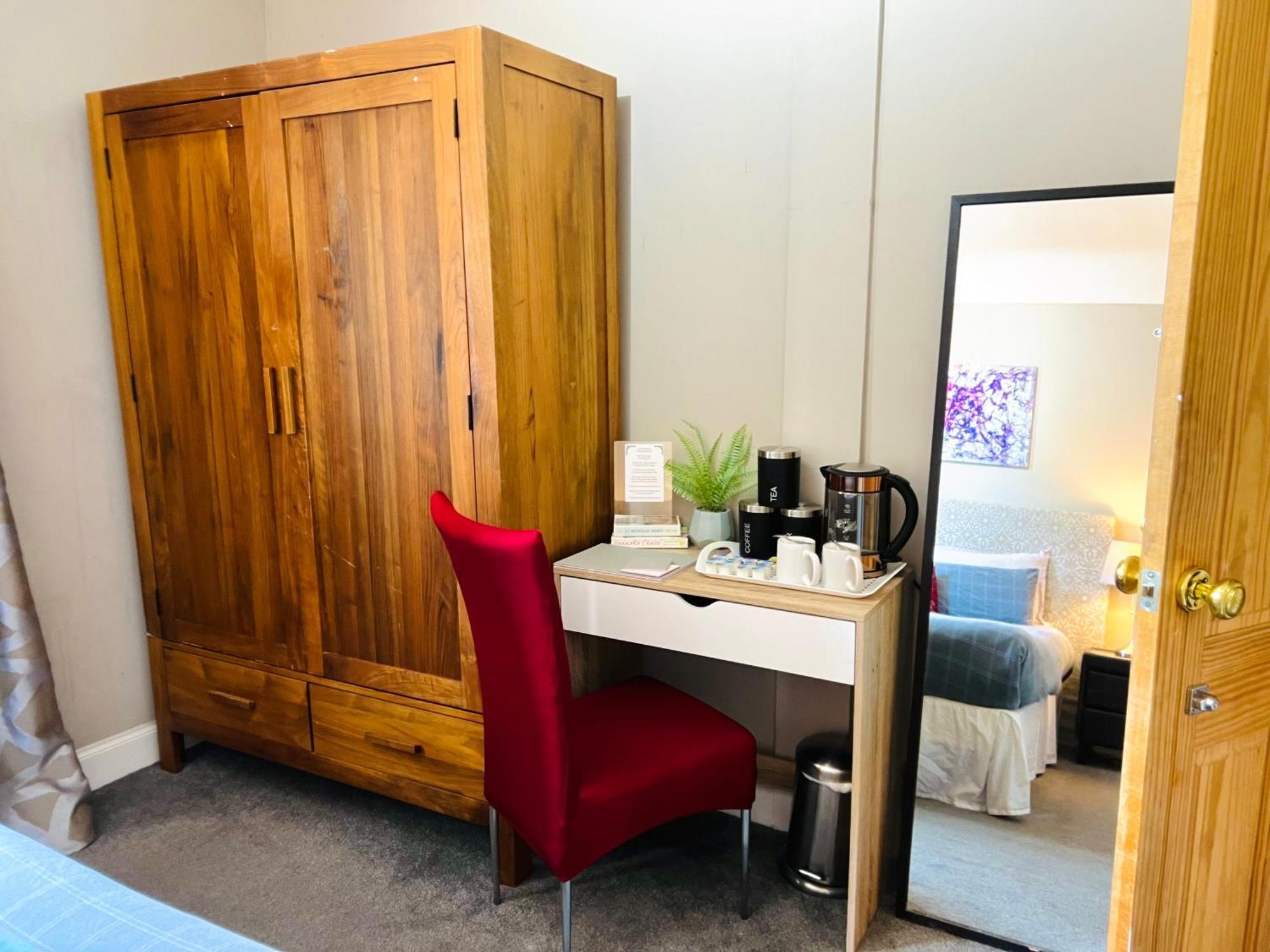 Leith Walk Villa Budget Guest House Edinburgh Bagian luar foto